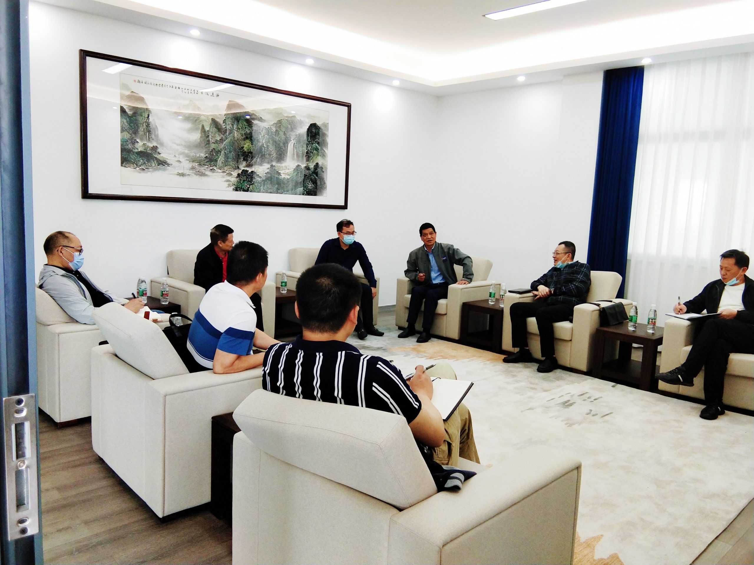 省工信廳陳湘安處長(zhǎng)一行蒞臨湖南萌恒走訪調(diào)研