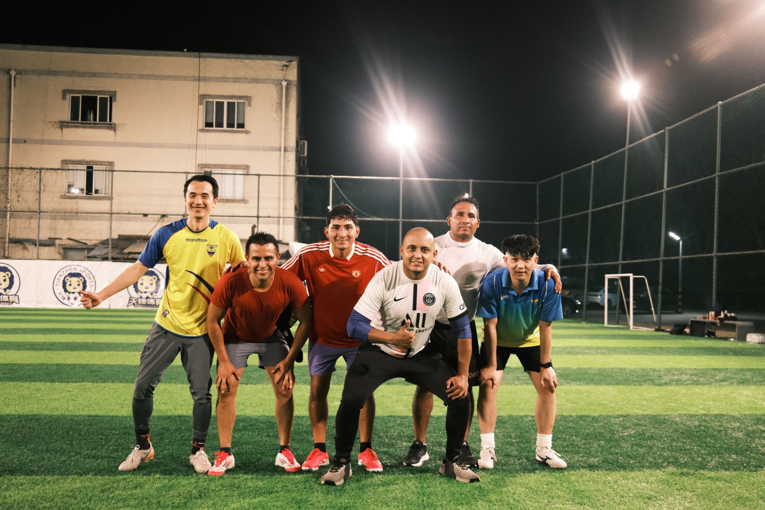 用運動激情點燃合作火花 | 國貿(mào)與厄瓜多爾客戶足球友誼賽側記